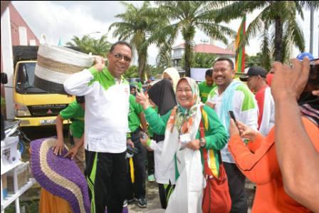 MTQ ke 36 Provinsi Riau 2017 Di Kota Dumai Penampilan Pawai ta'ruf Kampar menjadi Perhatian .